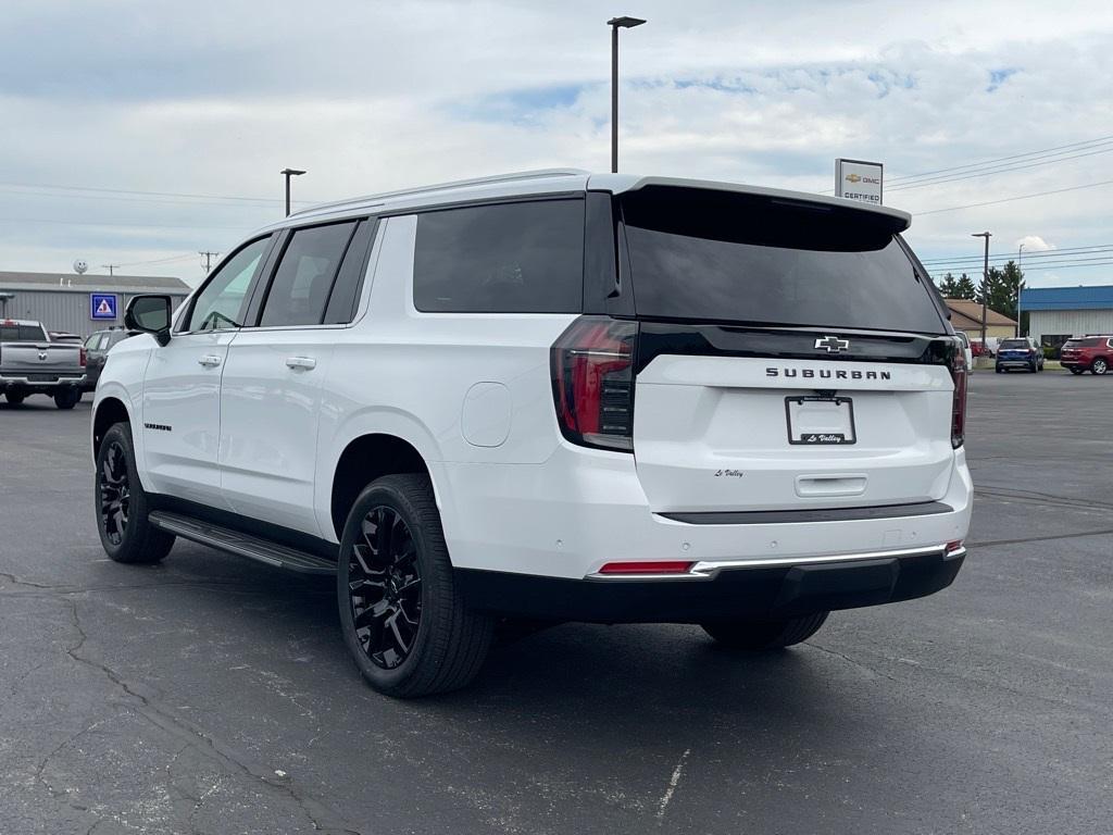 new 2025 Chevrolet Suburban car, priced at $71,825
