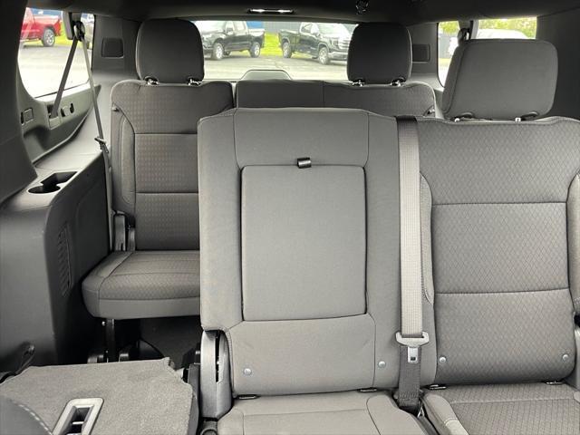 new 2025 Chevrolet Suburban car, priced at $71,825