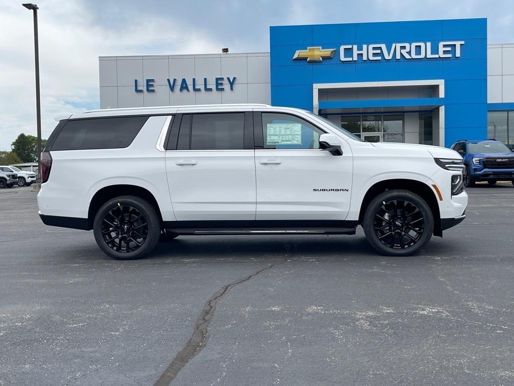 new 2025 Chevrolet Suburban car, priced at $71,825