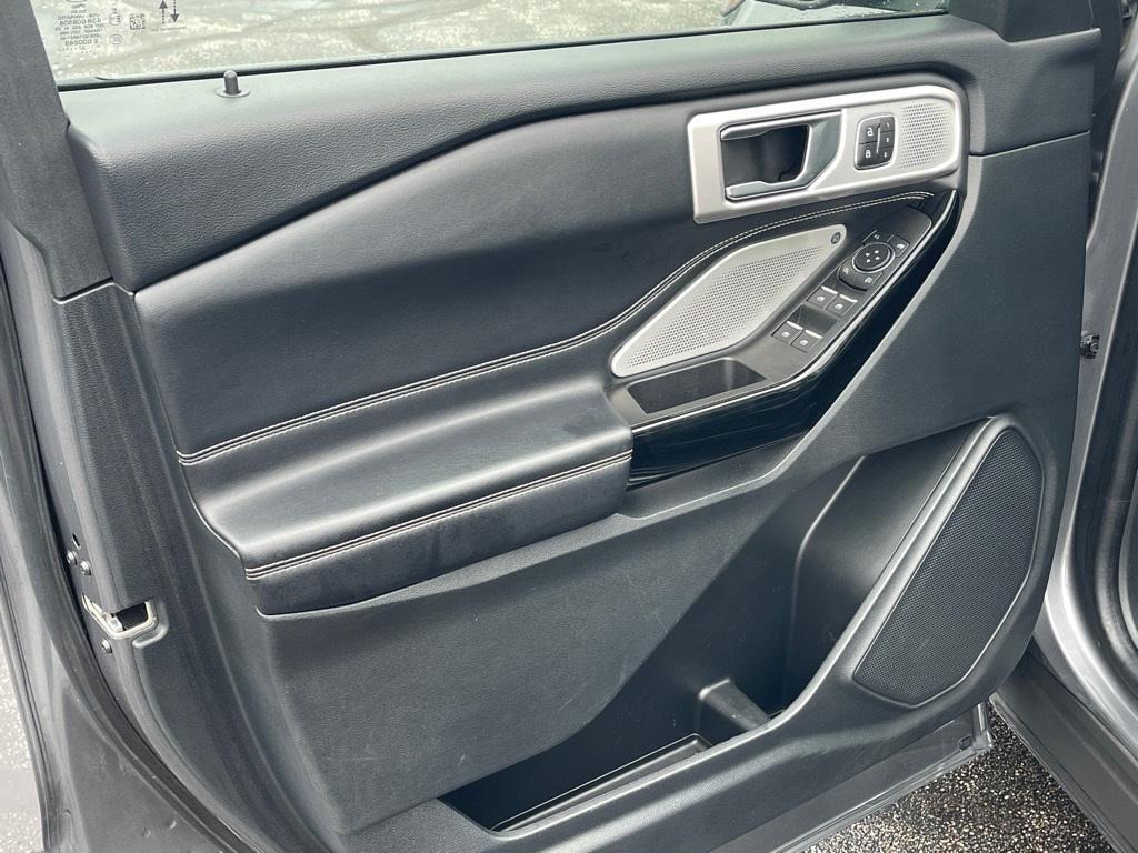 used 2022 Ford Explorer car, priced at $32,400