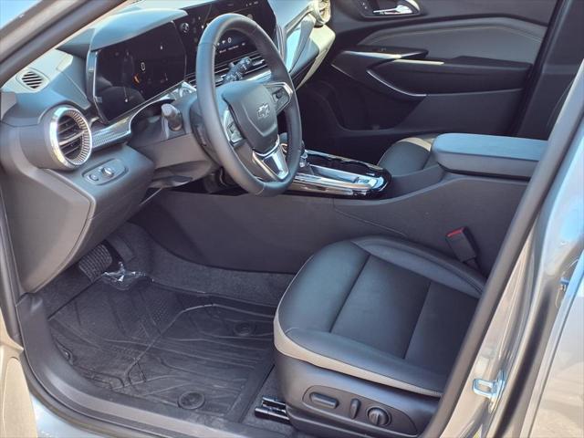 used 2025 Chevrolet Trax car, priced at $25,998