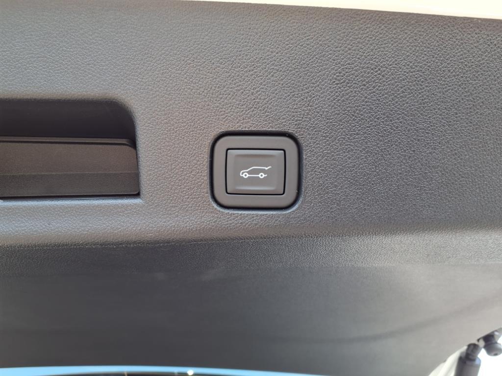 new 2025 Chevrolet Traverse car, priced at $47,560