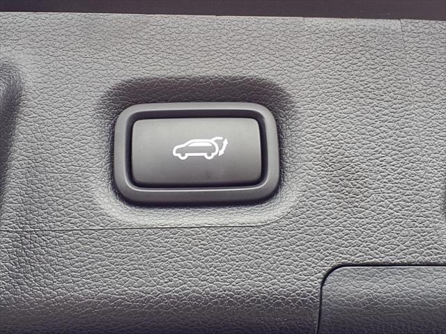 used 2023 Hyundai Santa Fe car, priced at $25,870