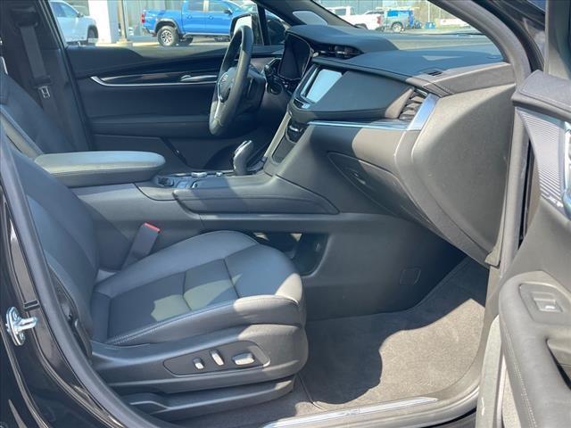 used 2024 Cadillac XT5 car, priced at $45,000