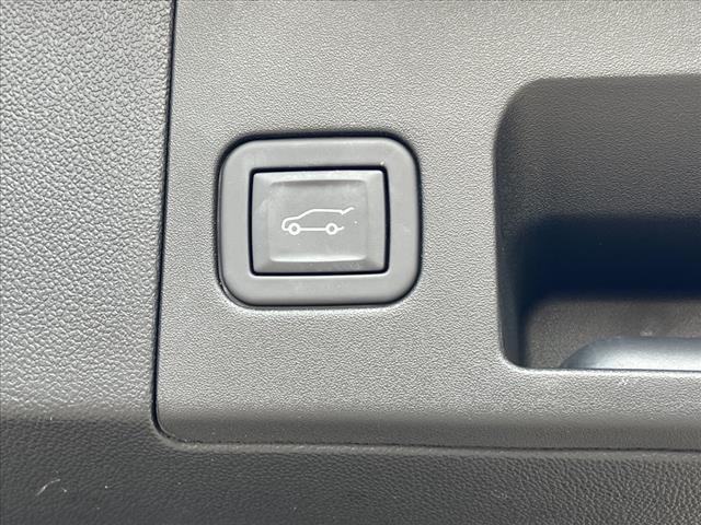 used 2024 Cadillac XT5 car, priced at $45,000