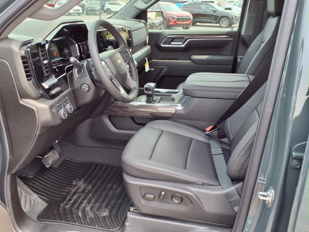 new 2025 Chevrolet Silverado 1500 car, priced at $71,360