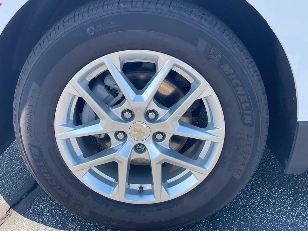 used 2022 Chevrolet Equinox car, priced at $23,998