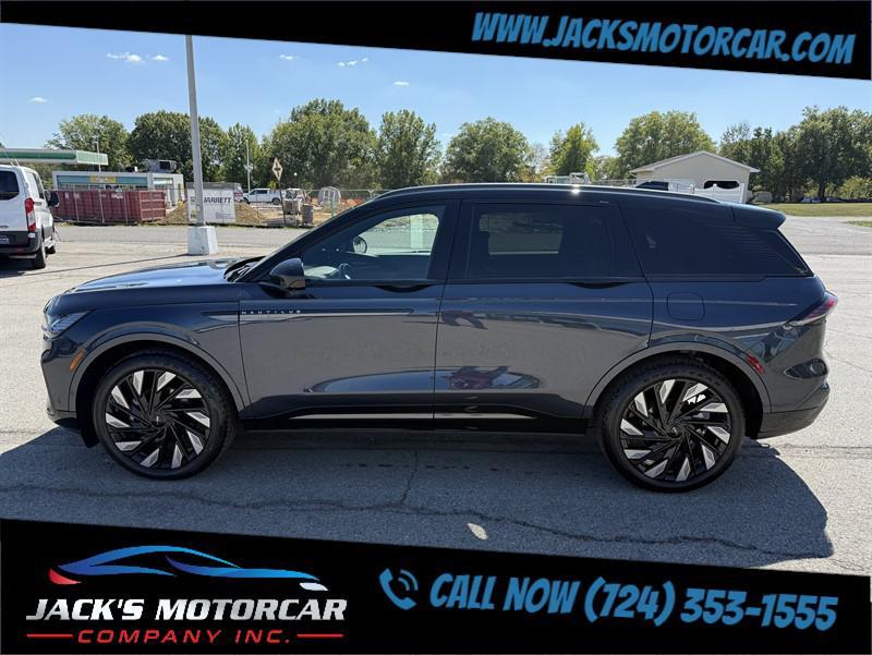 used 2024 Lincoln Nautilus car, priced at $59,900