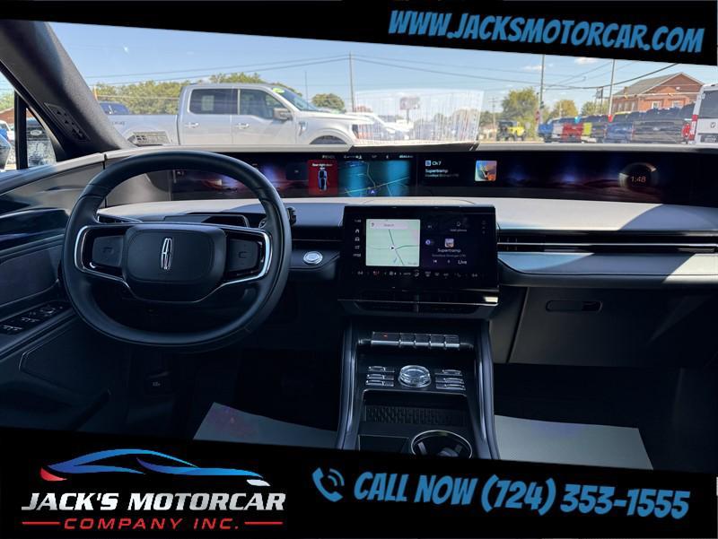 used 2024 Lincoln Nautilus car, priced at $59,900