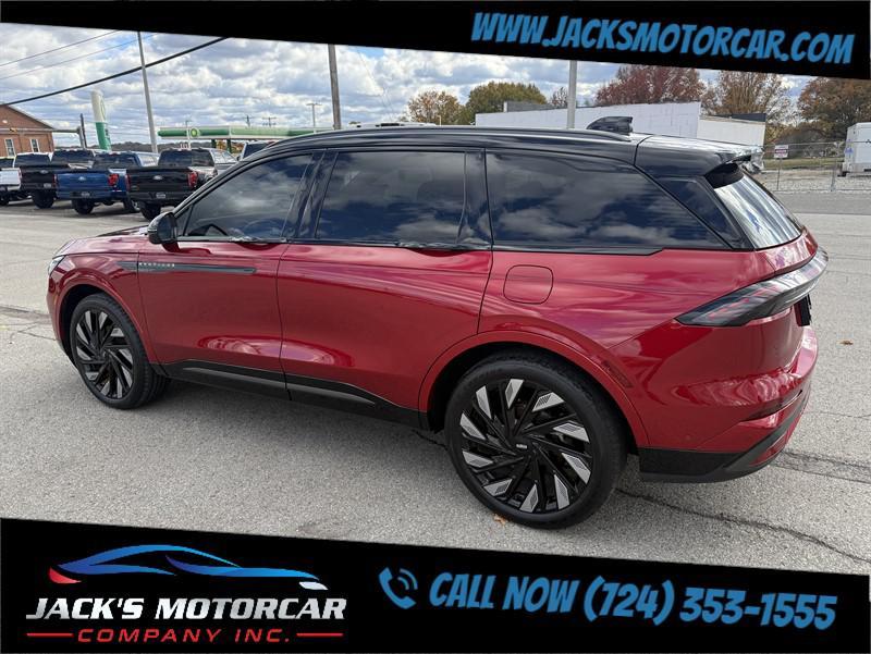 used 2024 Lincoln Nautilus car, priced at $60,900