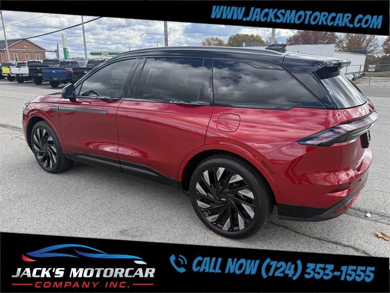 used 2024 Lincoln Nautilus car, priced at $60,900