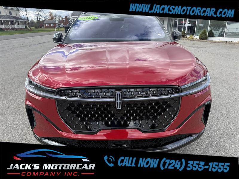 used 2024 Lincoln Nautilus car, priced at $60,900