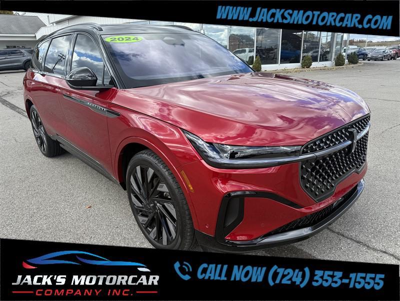 used 2024 Lincoln Nautilus car, priced at $60,900