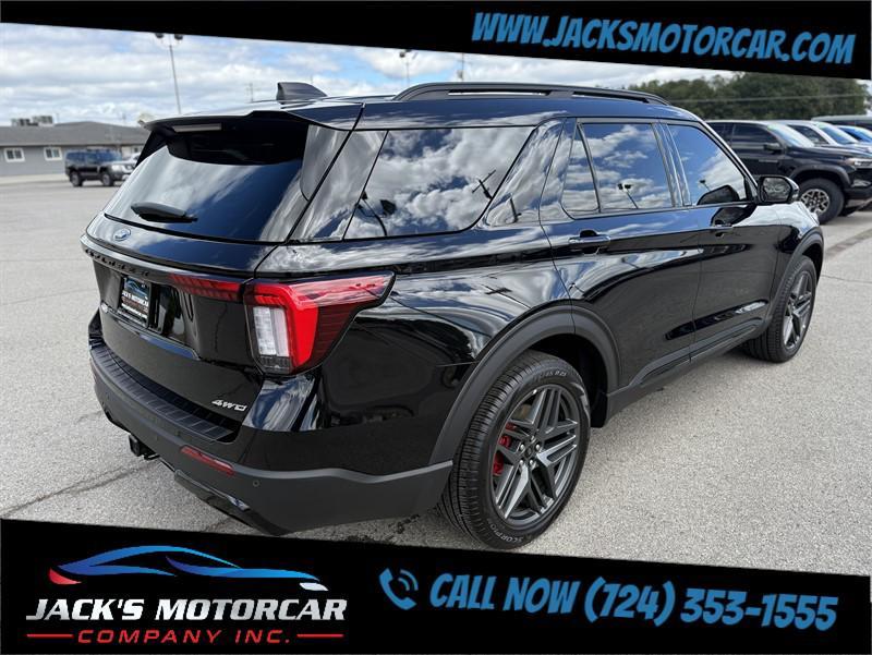used 2025 Ford Explorer car, priced at $49,900
