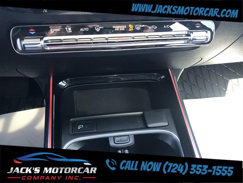 used 2022 Mercedes-Benz GLB 250 car, priced at $31,900