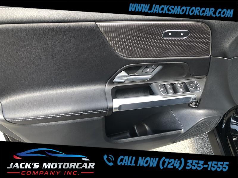 used 2022 Mercedes-Benz GLB 250 car, priced at $31,900