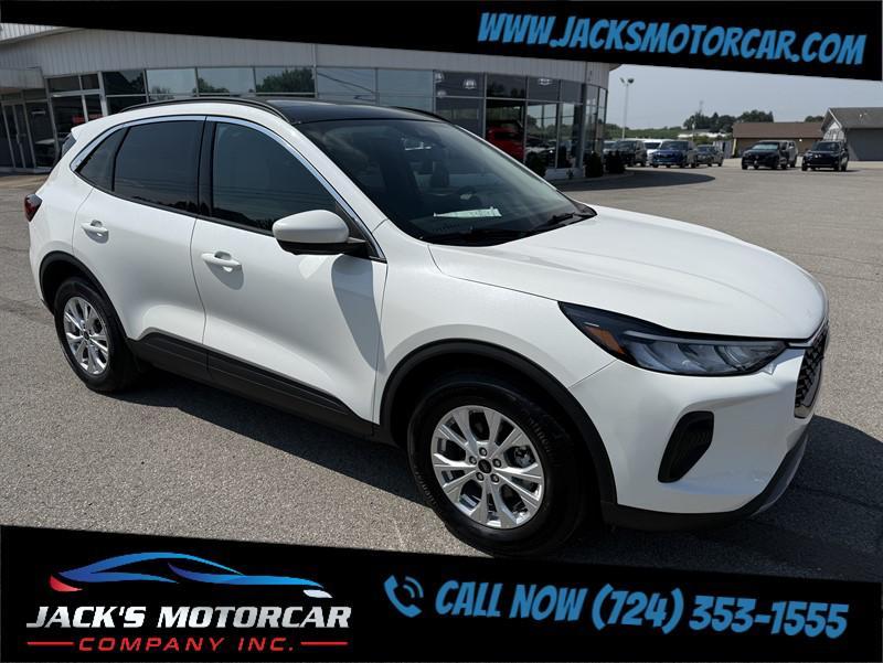 used 2023 Ford Escape car, priced at $25,900