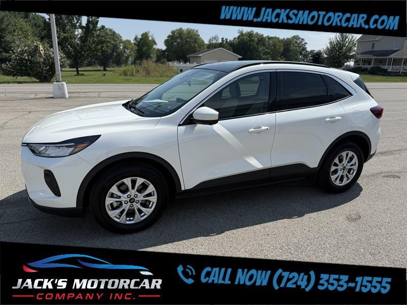 used 2023 Ford Escape car, priced at $25,900