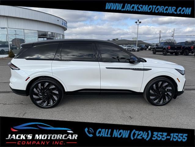 used 2024 Lincoln Nautilus car, priced at $59,900