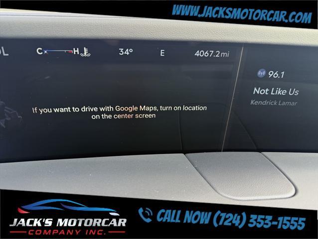 used 2024 Lincoln Nautilus car, priced at $59,900