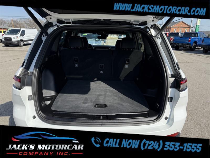 used 2023 Jeep Grand Cherokee car, priced at $36,900