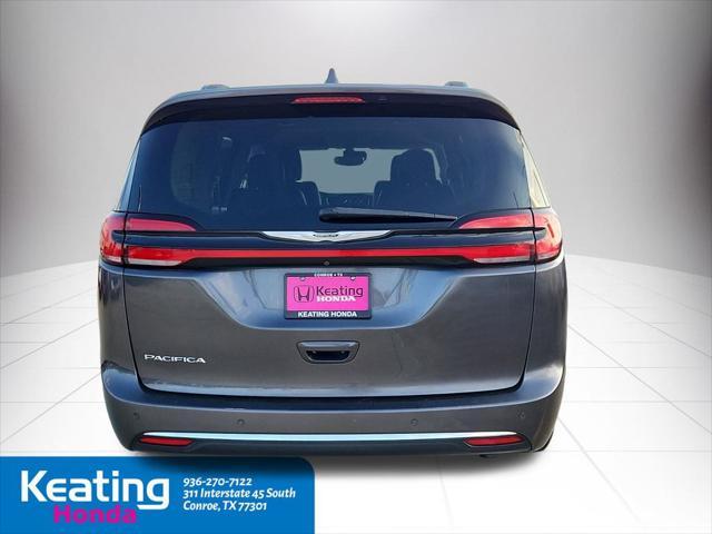 used 2021 Chrysler Pacifica car, priced at $18,662