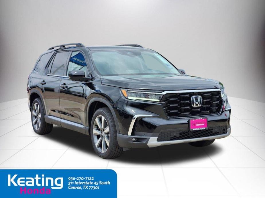 new 2025 Honda Pilot car, priced at $55,895