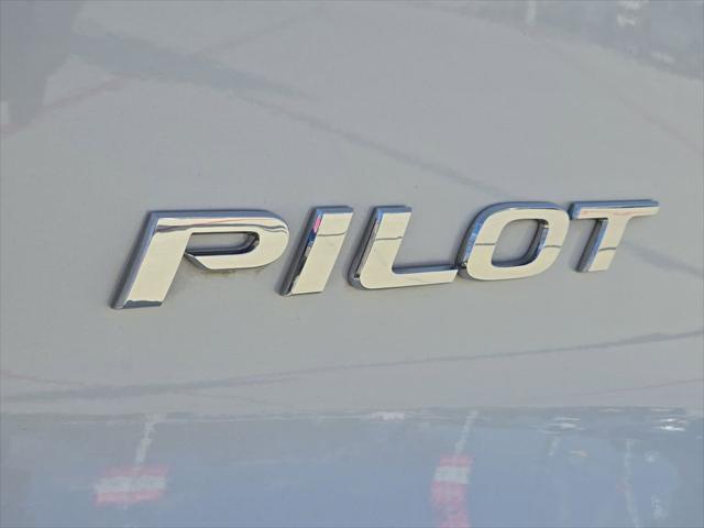 used 2022 Honda Pilot car, priced at $29,401