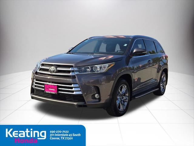 used 2019 Toyota Highlander car, priced at $29,199