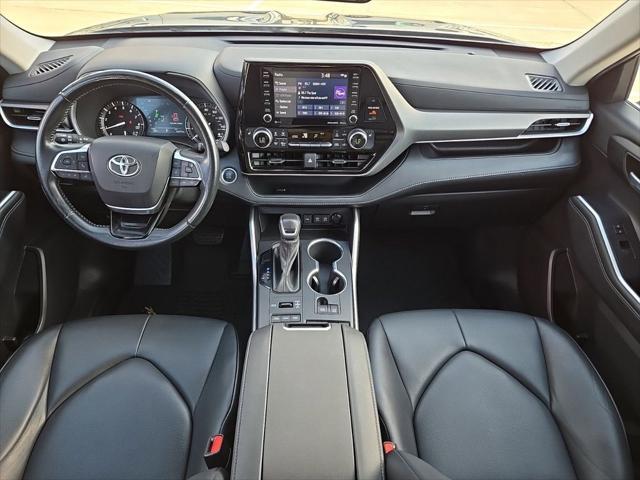 used 2021 Toyota Highlander car, priced at $28,699