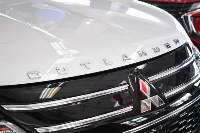 new 2025 Mitsubishi Outlander car, priced at $31,995