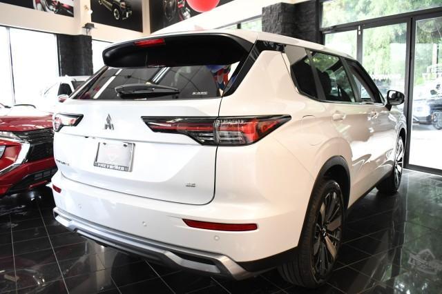 new 2025 Mitsubishi Outlander car, priced at $31,995
