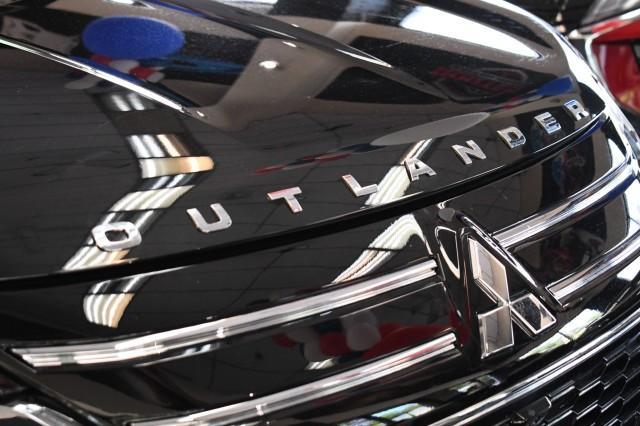 new 2025 Mitsubishi Outlander car, priced at $31,995