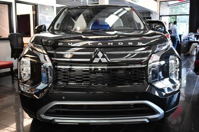 new 2025 Mitsubishi Outlander car, priced at $31,995