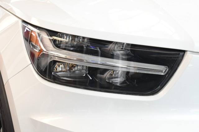 used 2021 Volvo XC40 car, priced at $26,995