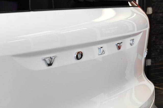 used 2021 Volvo XC40 car, priced at $26,995