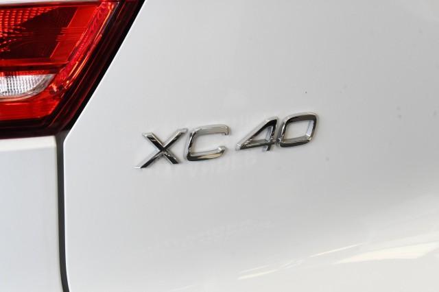used 2021 Volvo XC40 car, priced at $26,995