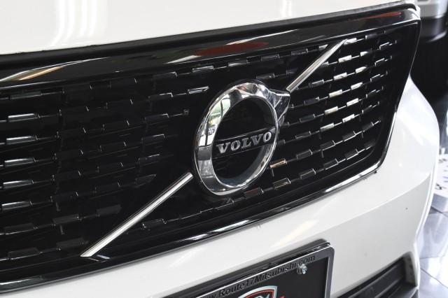 used 2021 Volvo XC40 car, priced at $26,995