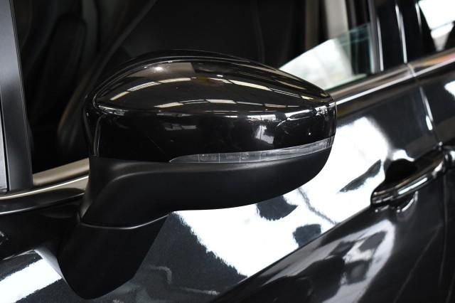used 2023 Chrysler Pacifica car, priced at $27,995