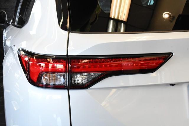 new 2025 Mitsubishi Outlander PHEV car, priced at $48,985