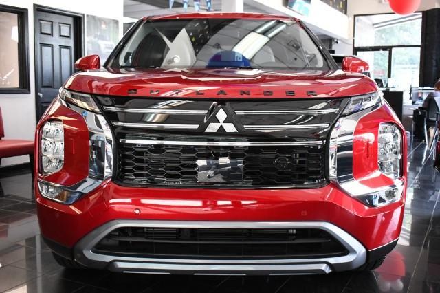 new 2025 Mitsubishi Outlander car, priced at $31,995