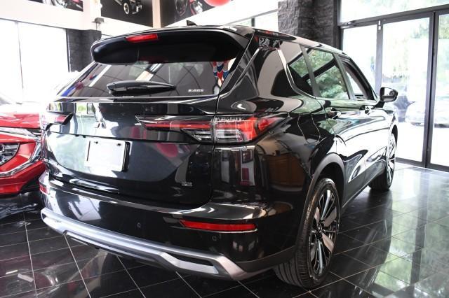 new 2025 Mitsubishi Outlander car, priced at $31,995