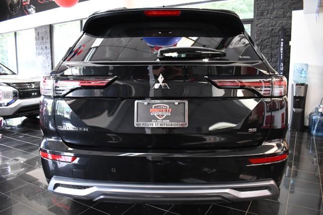 new 2025 Mitsubishi Outlander car, priced at $31,995