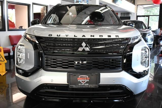 new 2024 Mitsubishi Outlander car, priced at $37,905