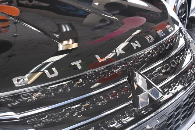 new 2025 Mitsubishi Outlander PHEV car, priced at $47,925