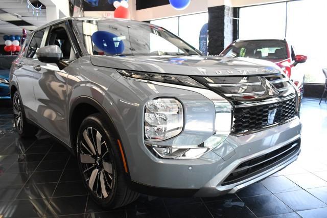 new 2025 Mitsubishi Outlander car, priced at $37,490