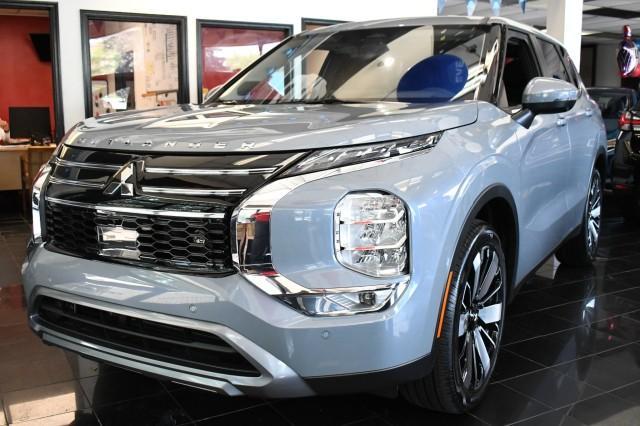new 2025 Mitsubishi Outlander car, priced at $37,490