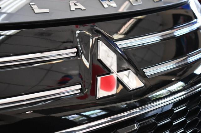 new 2025 Mitsubishi Outlander car, priced at $37,490