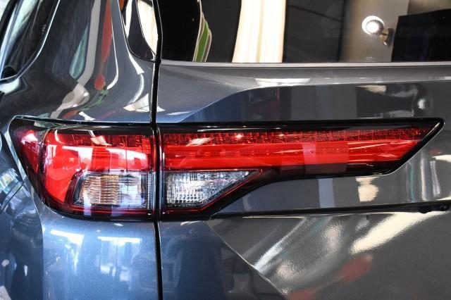 new 2025 Mitsubishi Outlander PHEV car, priced at $48,650