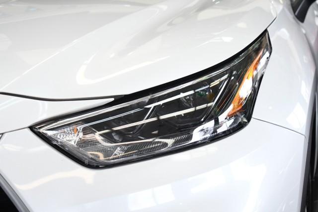 used 2022 Toyota Highlander car, priced at $35,595